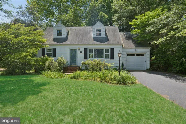 $399,000 | 171 1 Mile Road, Cranbury, NJ 08512