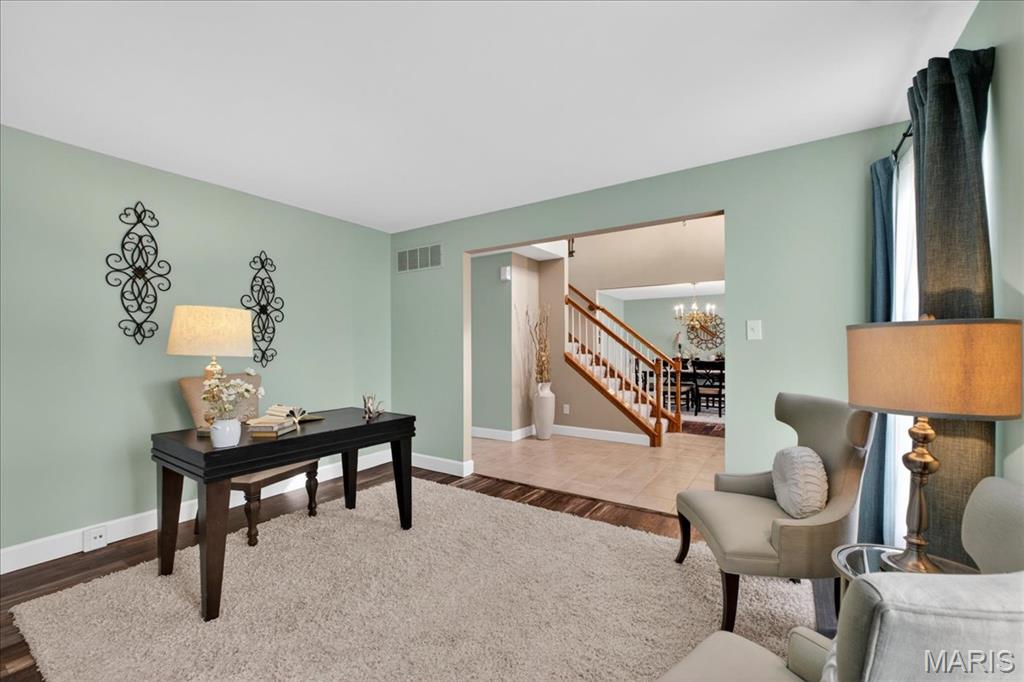 5527 Hennsley Circle Weldon Spring, MO 63304 - Photo 5 of 33