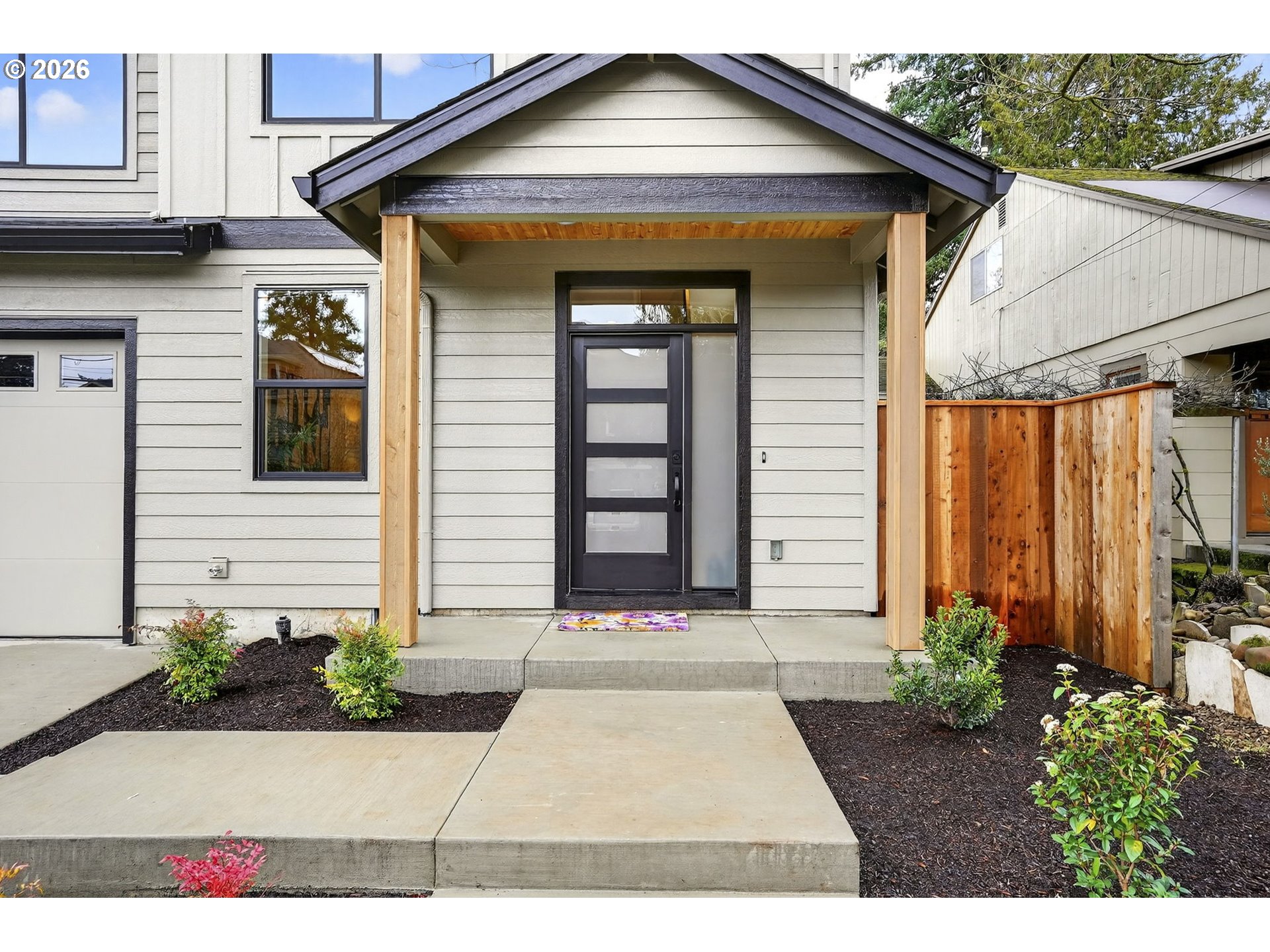 7602 Southeast Carlton Street, Unit A Portland, OR 97206 - Photo 4 of 47