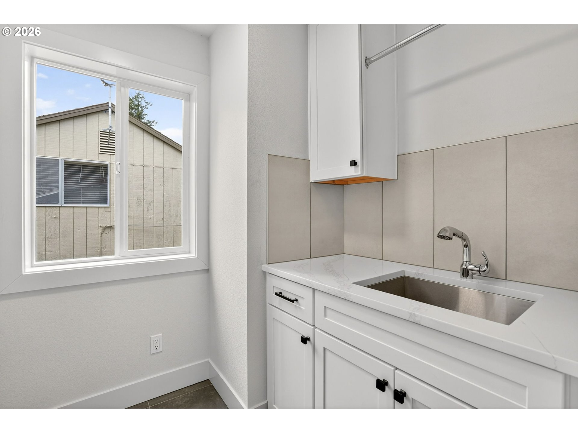 7602 Southeast Carlton Street, Unit A Portland, OR 97206 - Photo 45 of 47