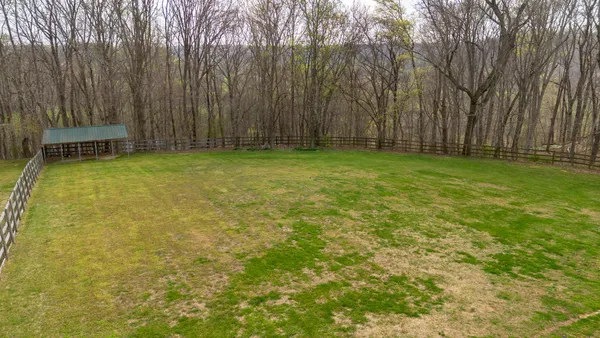 $679,500 | 2060 Hickory Drive, Springfield, TN 37172