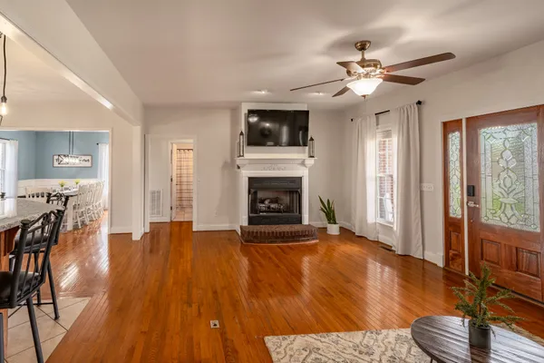 $679,500 | 2060 Hickory Drive, Springfield, TN 37172
