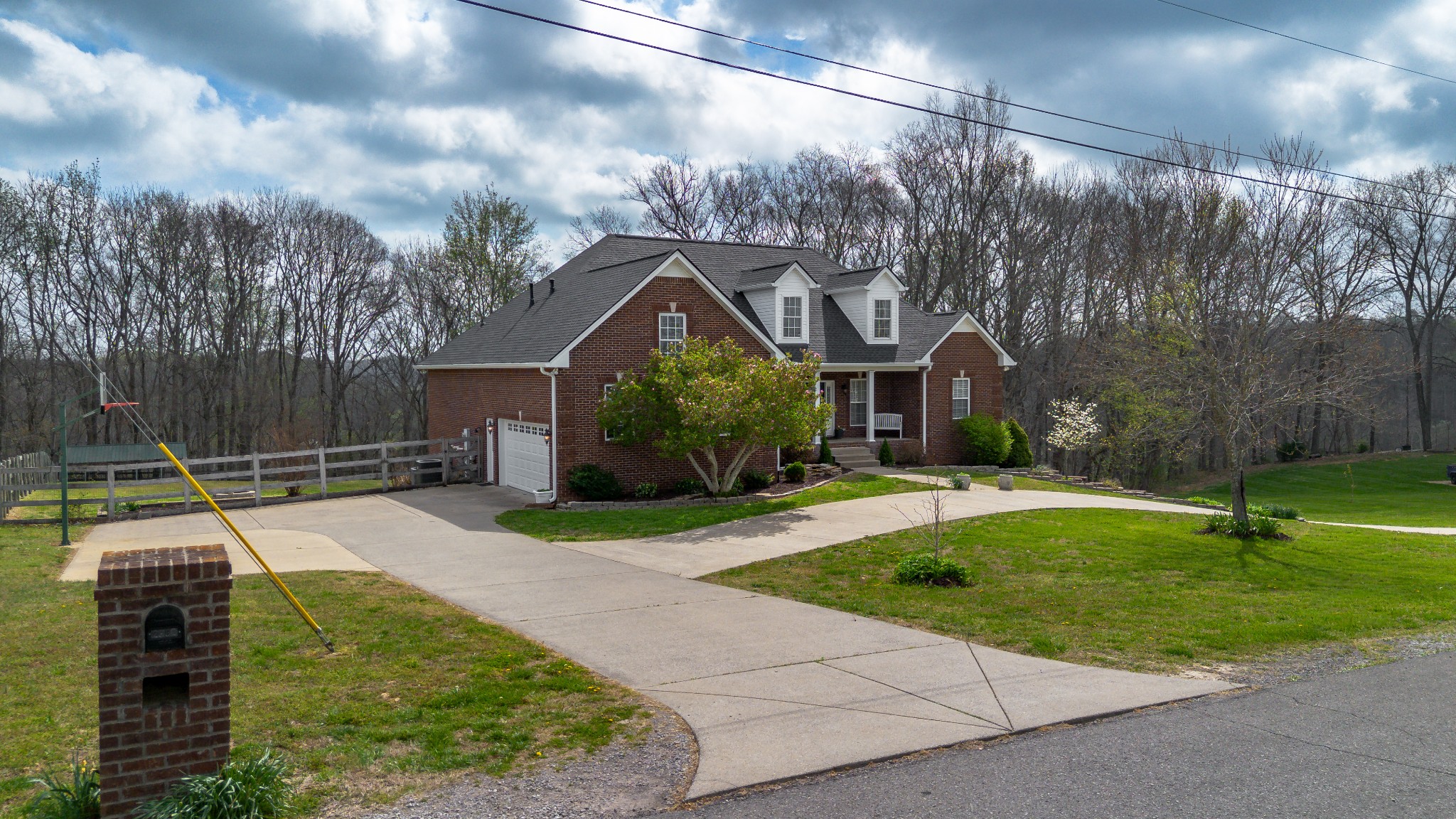 2060 Hickory Drive Springfield, TN 37172 - Photo 4 of 53