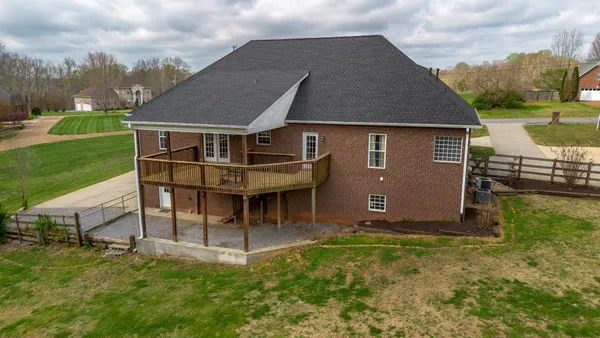$679,500 | 2060 Hickory Drive, Springfield, TN 37172