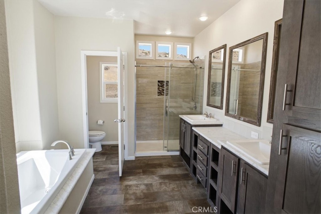 1451 East Soledad Pass Road Acton, CA 93550 - Photo 13 of 27 Primary Bathroom