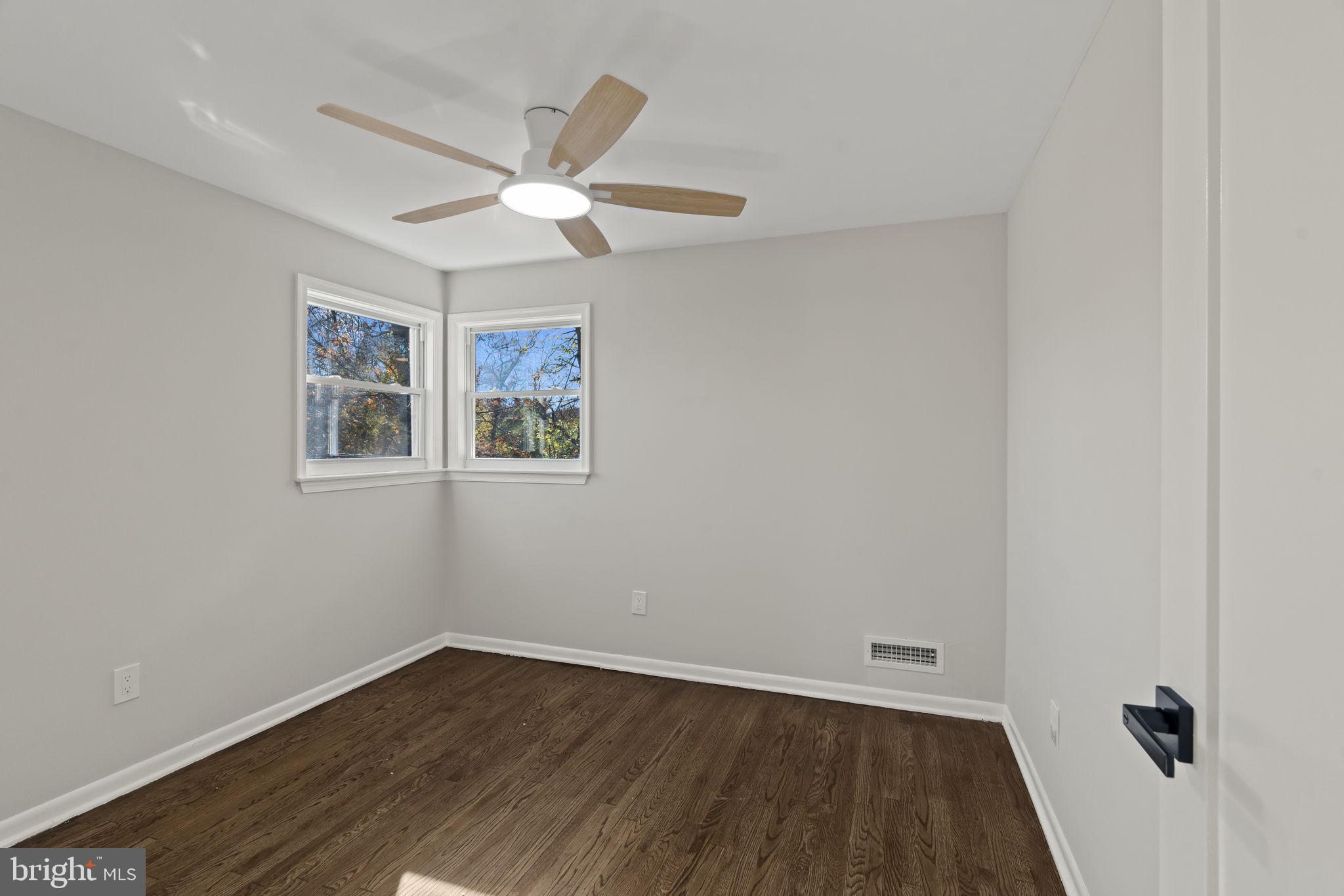 33 Millbridge Road Clementon, NJ 08021 - Photo 26 of 34 a view of empty room with wooden floor