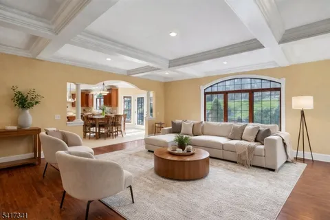 $1,300,000 | 916 Valley Road, Watchung, NJ 07069