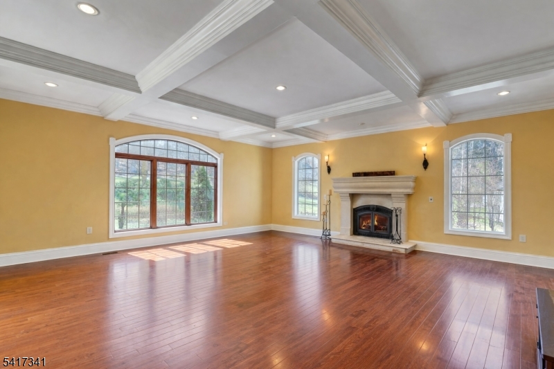 916 Valley Road Watchung, NJ 07069 - Photo 16 of 44