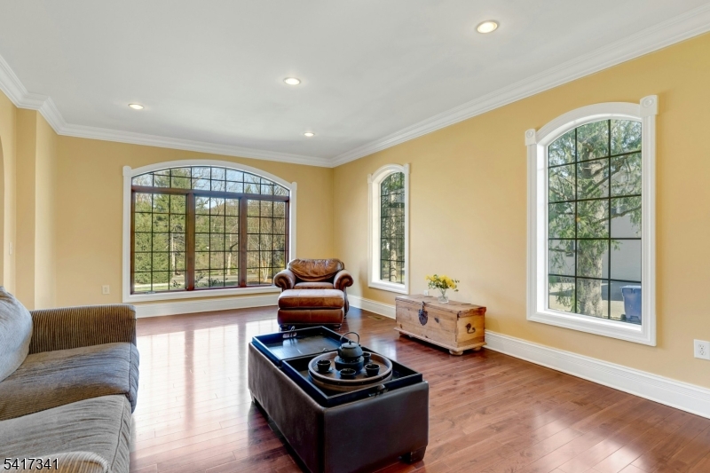 916 Valley Road Watchung, NJ 07069 - Photo 22 of 44