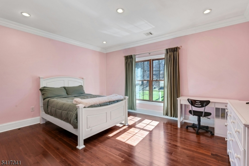 916 Valley Road Watchung, NJ 07069 - Photo 32 of 44