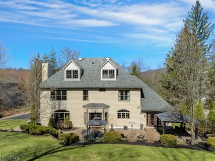 $1,300,000 | 916 Valley Road, Watchung, NJ 07069