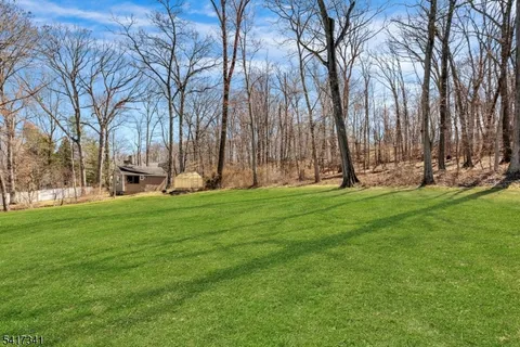 $1,300,000 | 916 Valley Road, Watchung, NJ 07069