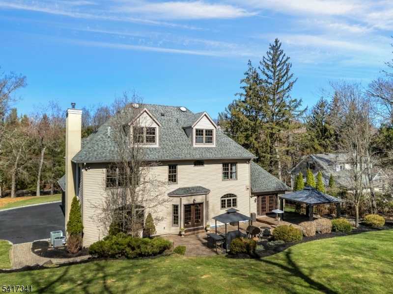 916 Valley Road Watchung, NJ 07069 - Photo 5 of 44