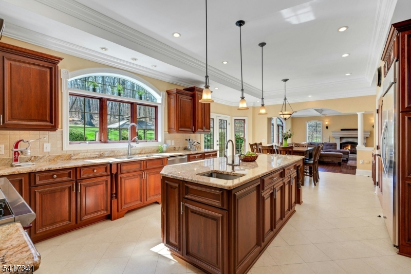 916 Valley Road Watchung, NJ 07069 - Photo 8 of 44