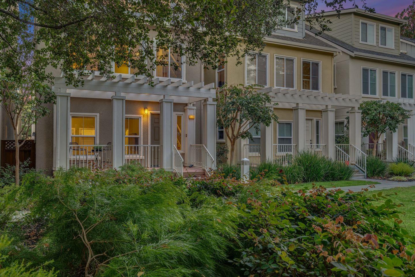 129 Azalea Drive Mountain View, CA 94041 - Photo 8 of 53 a front view of a house with garden