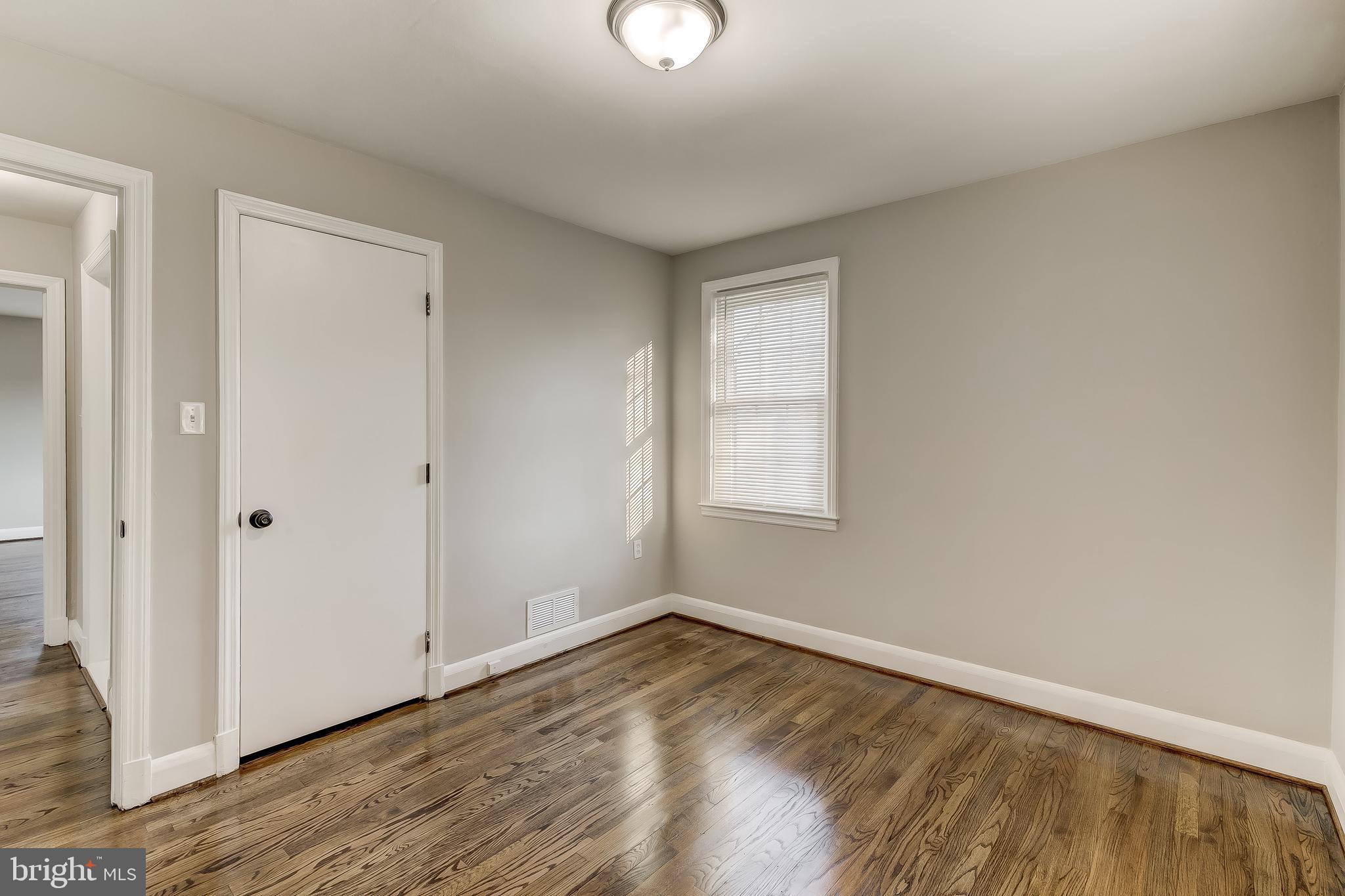 226 North Hammonds Ferry Road Linthicum, MD 21090 - Photo 17 of 36