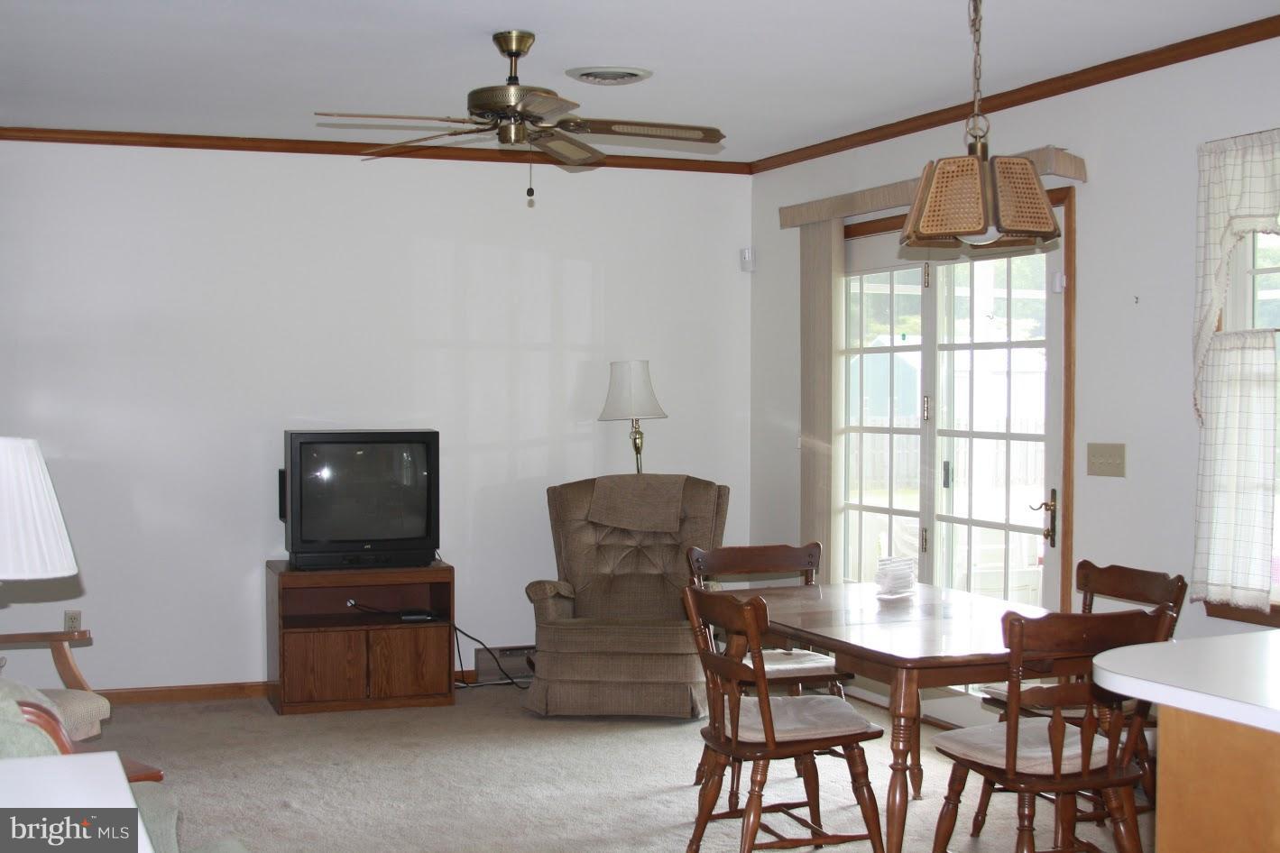 8435 Broad Neck Road Chestertown, MD 21620 - Photo 16 of 25 Family Room