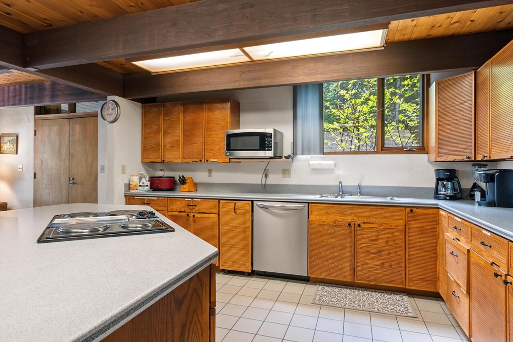 74 Perry Road Athol, MA 01364 - Photo 27 of 42