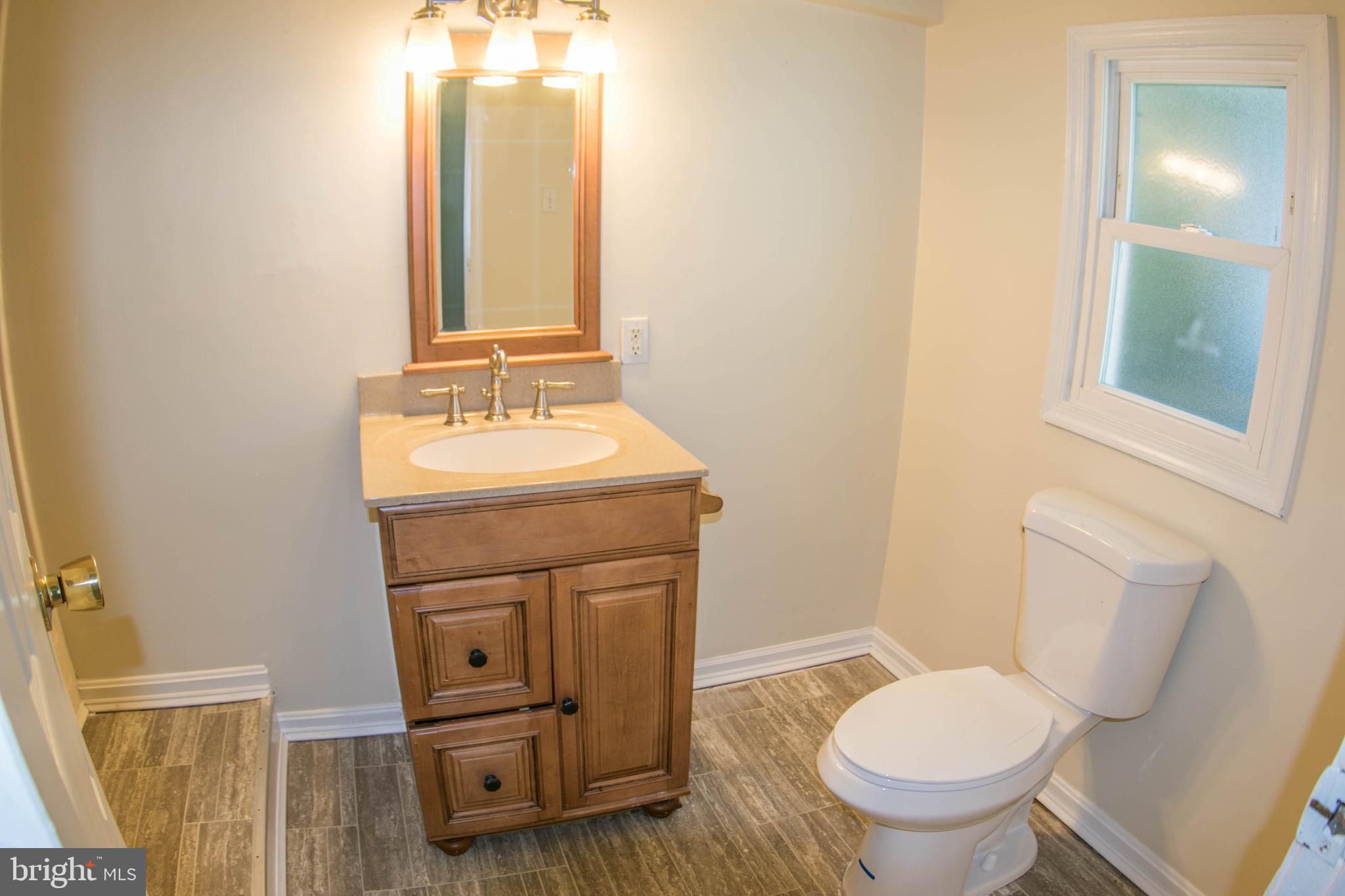 18744 Fuller Heights Road Triangle, VA 22172 - Photo 8 of 18 Gallery Image 8