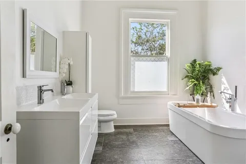 $2,750,000 | 2861 Grand Rte Saint John Street, New Orleans, LA 70119