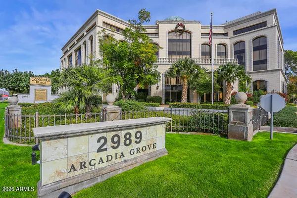 $500,000 | 2989 North 44th Street, Unit 3018, Phoenix, AZ 85018