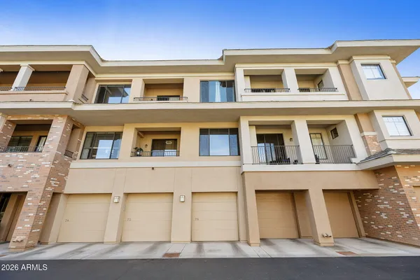 $500,000 | 2989 North 44th Street, Unit 3018, Phoenix, AZ 85018