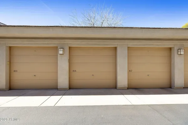 $500,000 | 2989 North 44th Street, Unit 3018, Phoenix, AZ 85018