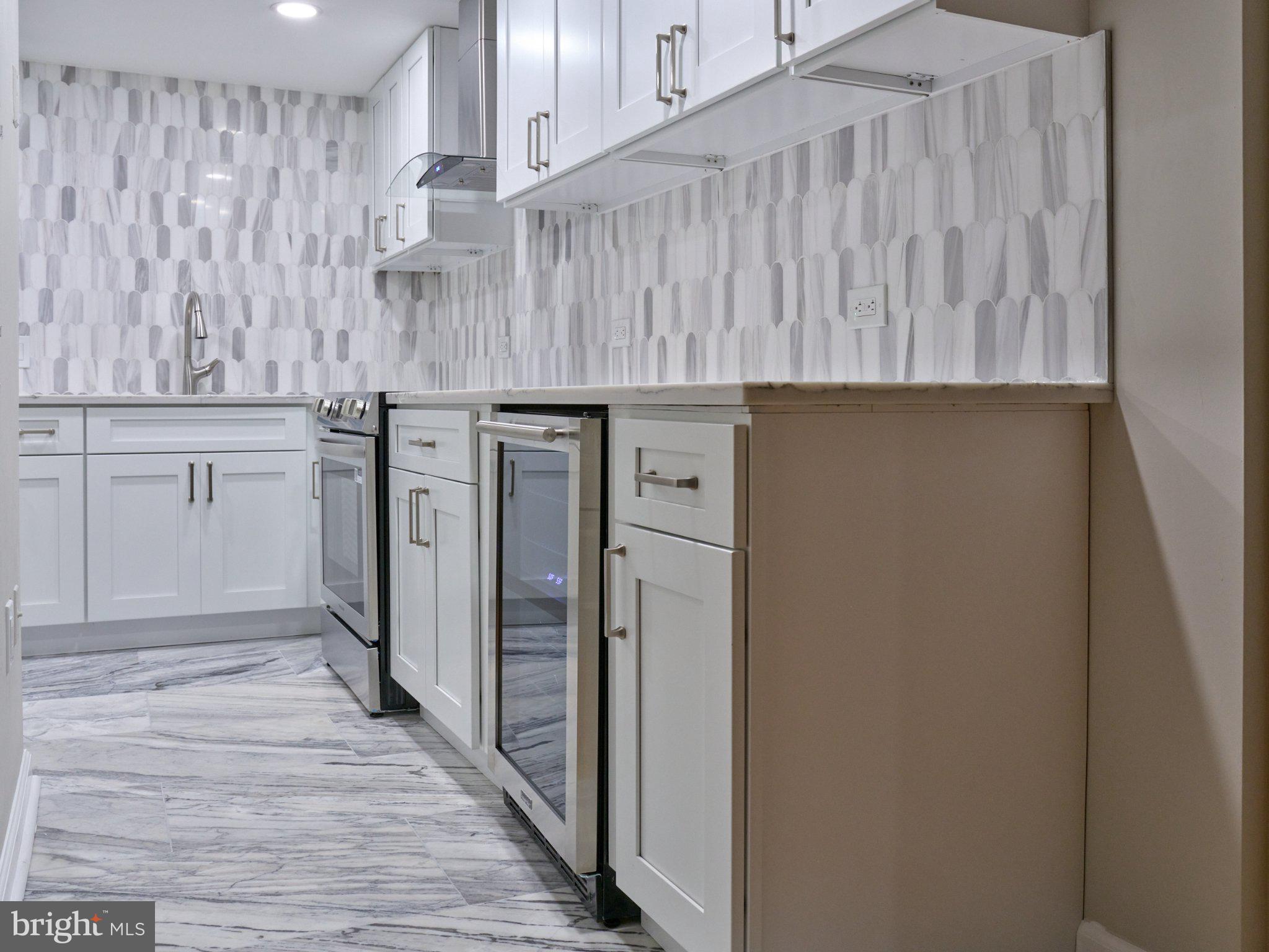210 West Rittenhouse Square, Unit 1704 Philadelphia, PA 19103 - Photo 10 of 16 Virtually Staged