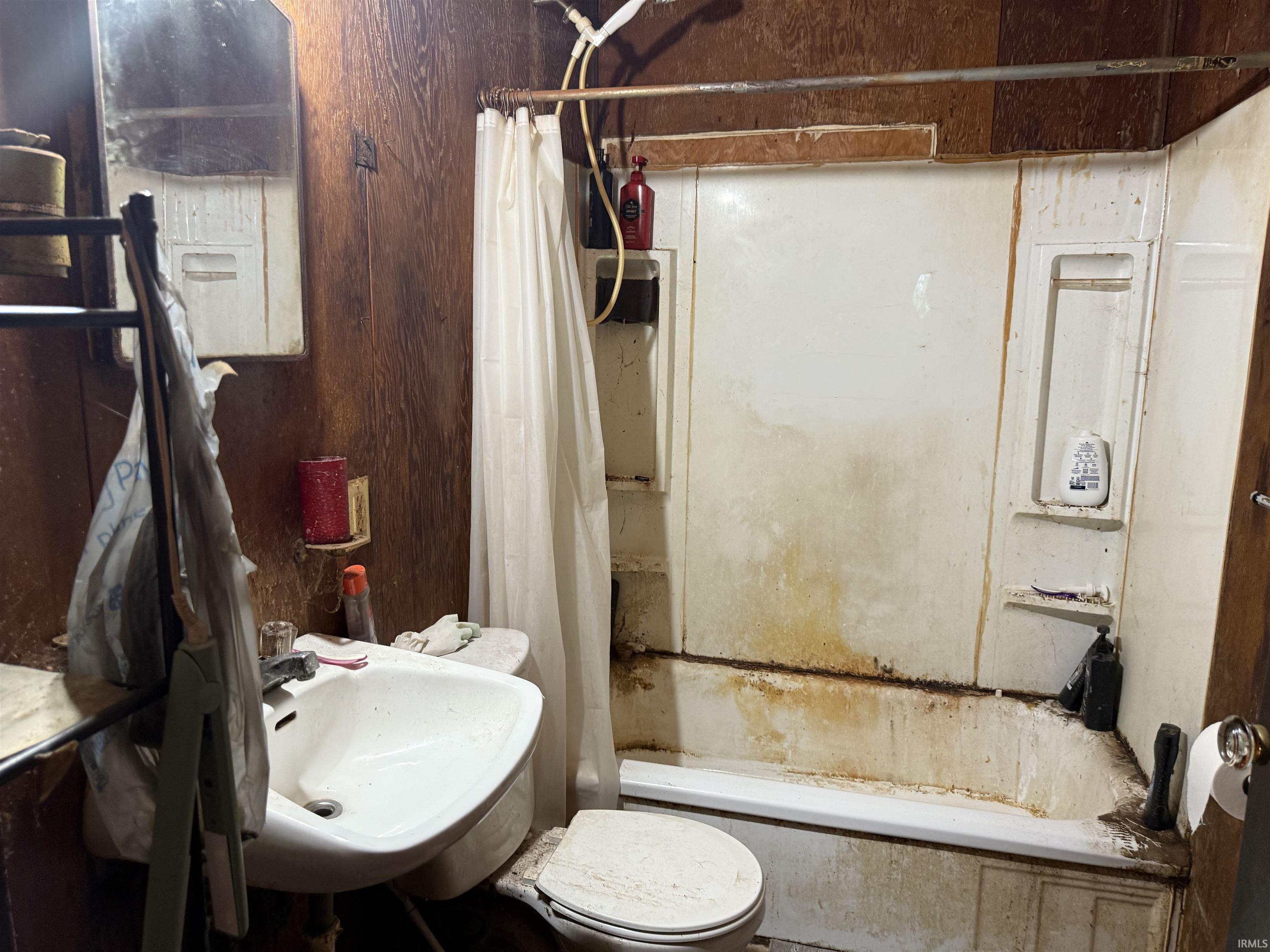 1525 Southeast Riverside Drive Evansville, IN 47713 - Photo 7 of 11