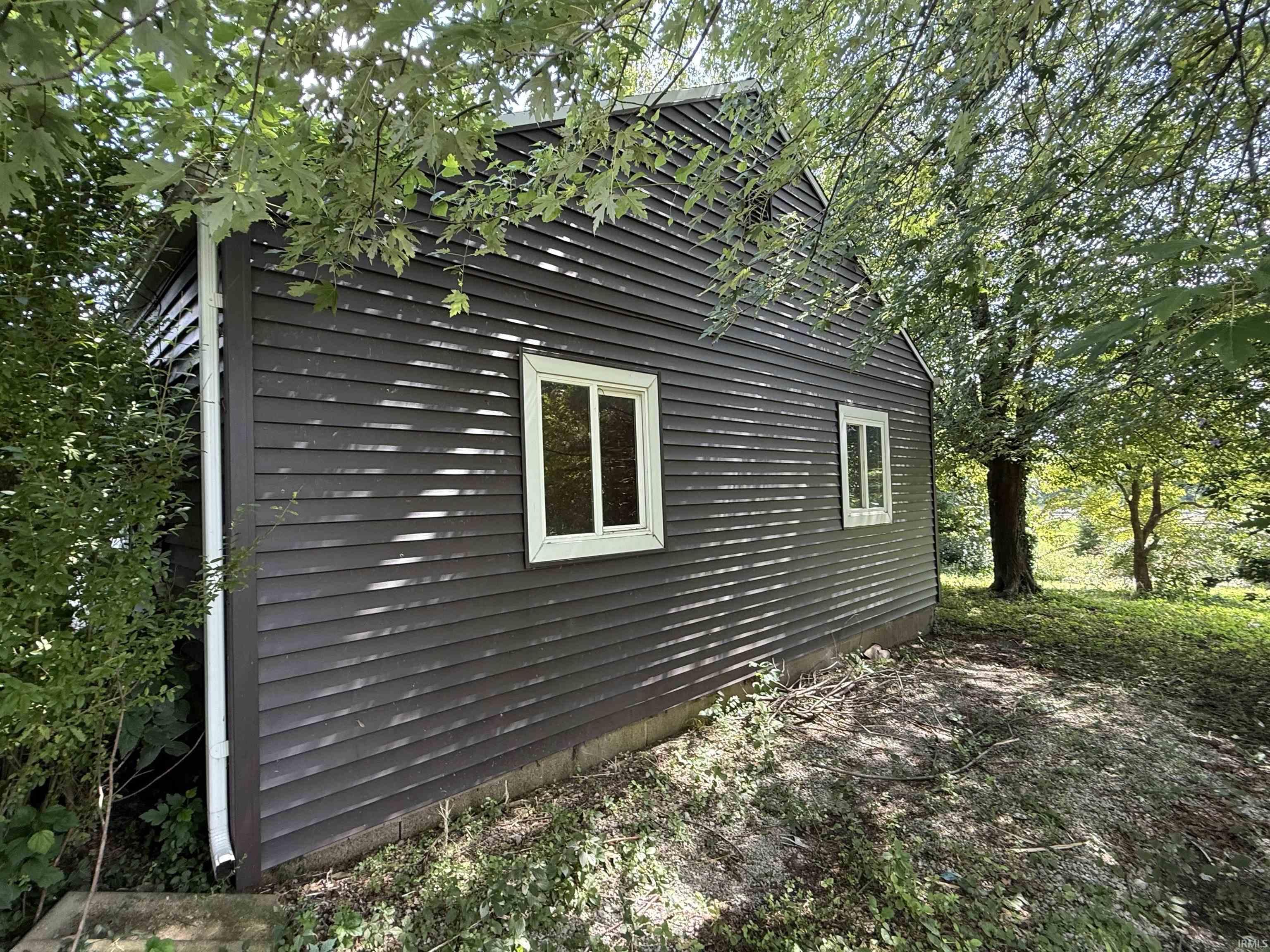 1525 Southeast Riverside Drive Evansville, IN 47713 - Photo 8 of 11