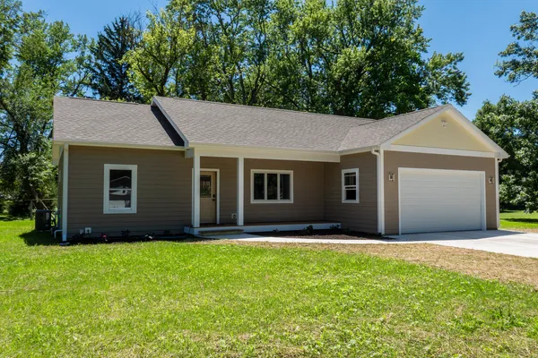 $450,000 | W991 Primrose Road, Bloomfield, WI 53128
