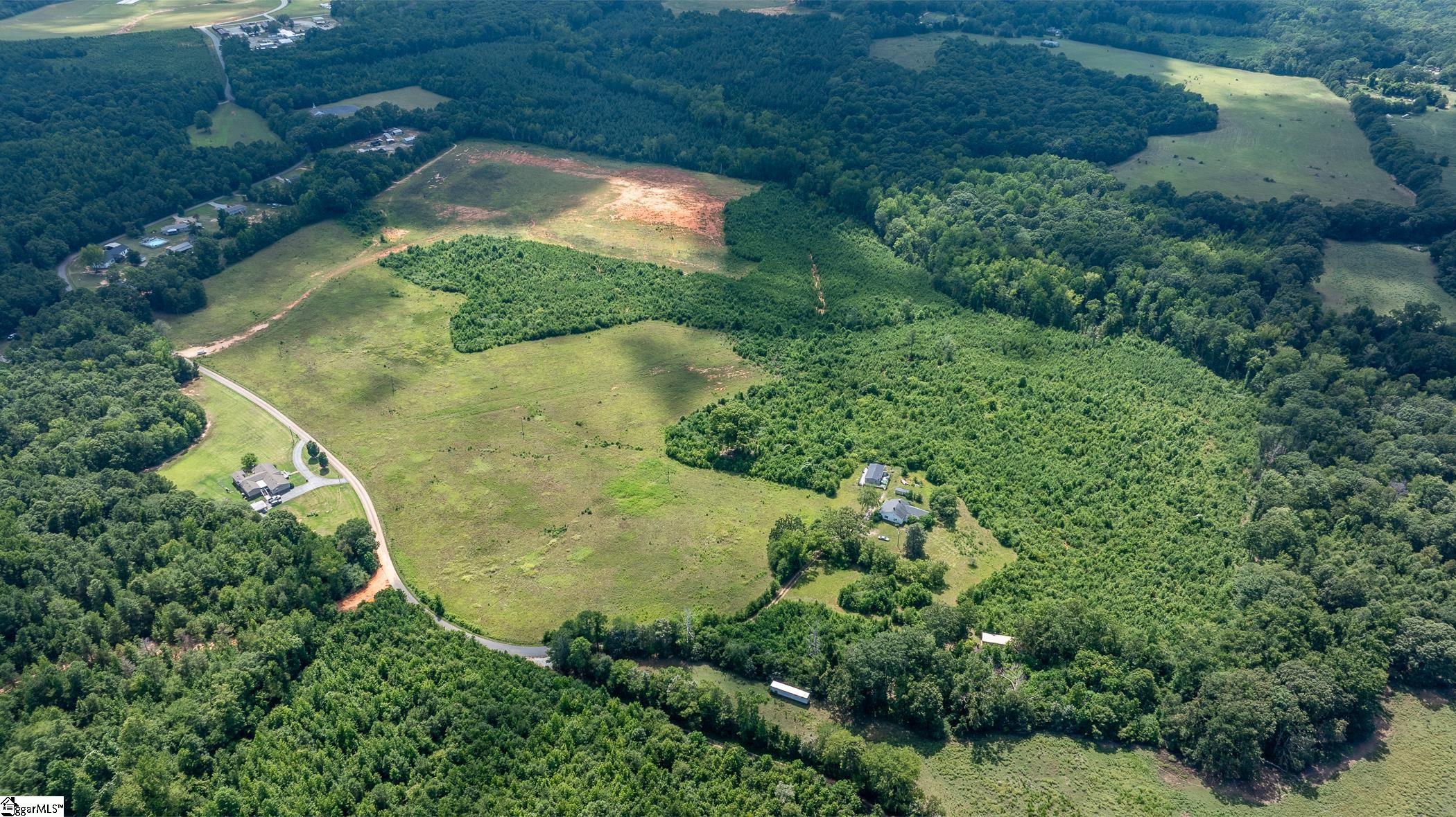 1147 Mt Vernon Church Road Laurens, SC 29360 - Photo 18 of 29 Discover