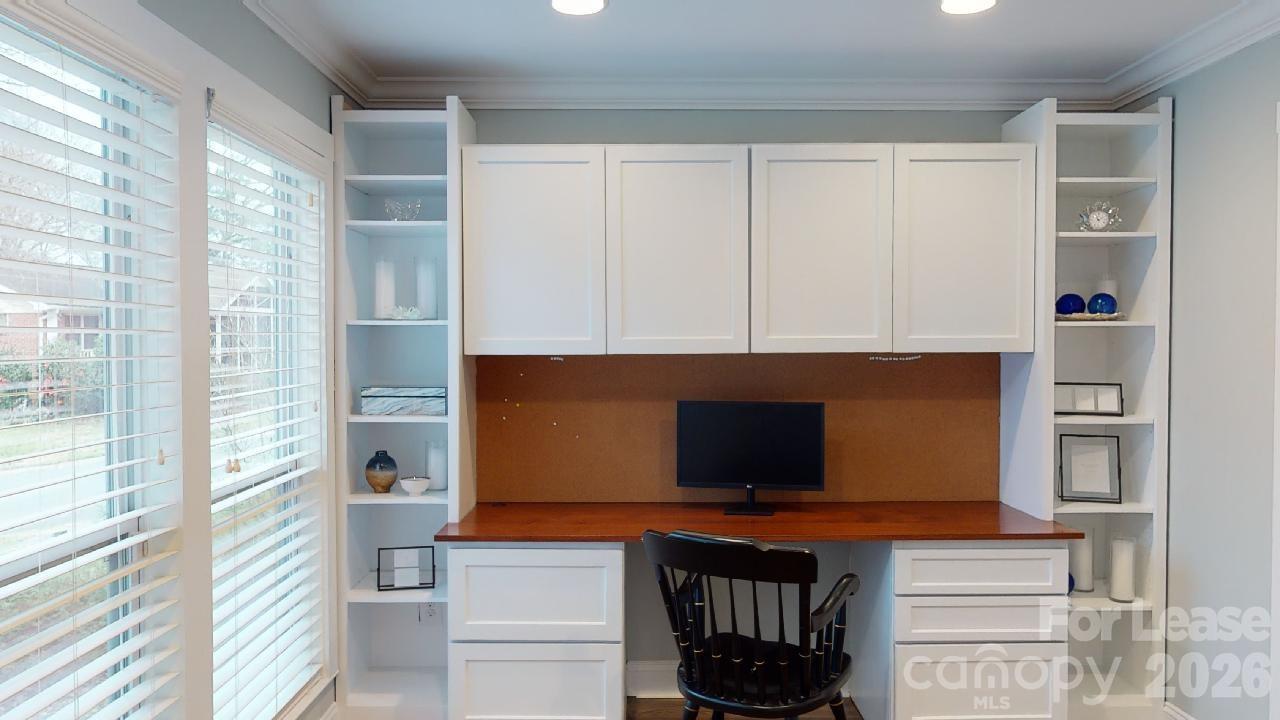 4227 Murrayhill Road Charlotte, NC 28209 - Photo 3 of 43