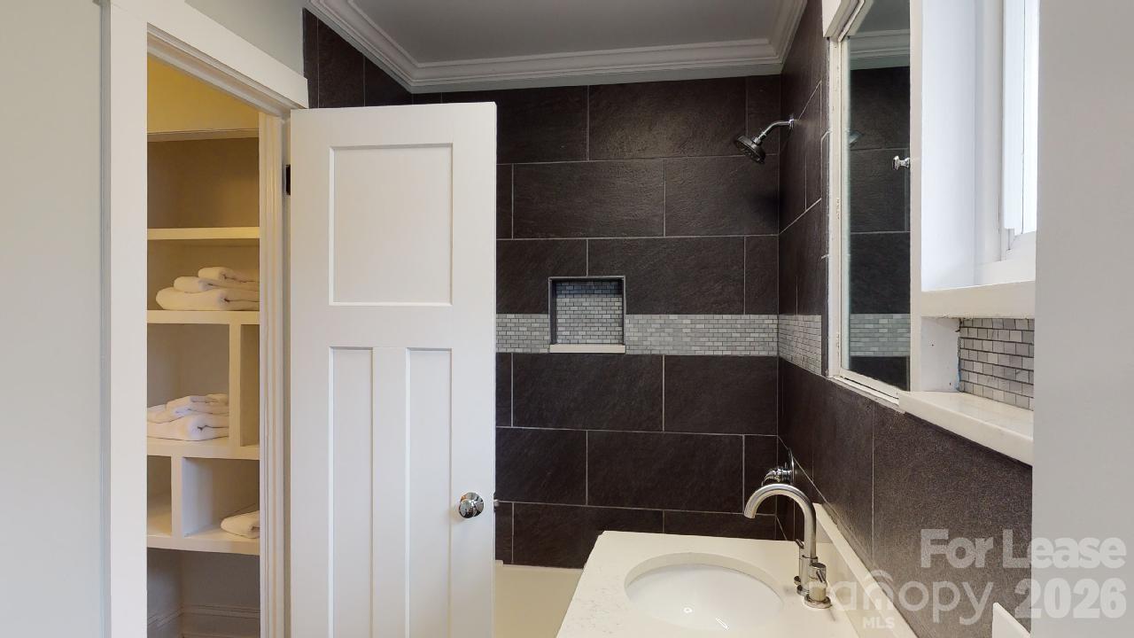 4227 Murrayhill Road Charlotte, NC 28209 - Photo 6 of 43