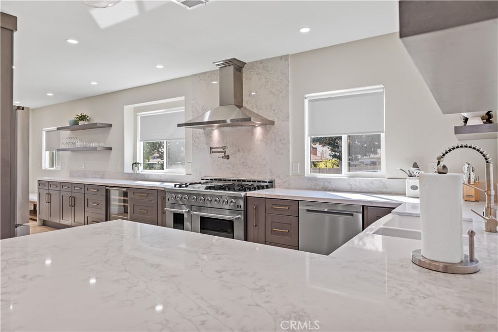 12426 Idaho Avenue Los Angeles, CA 90025 - Photo 13 of 47