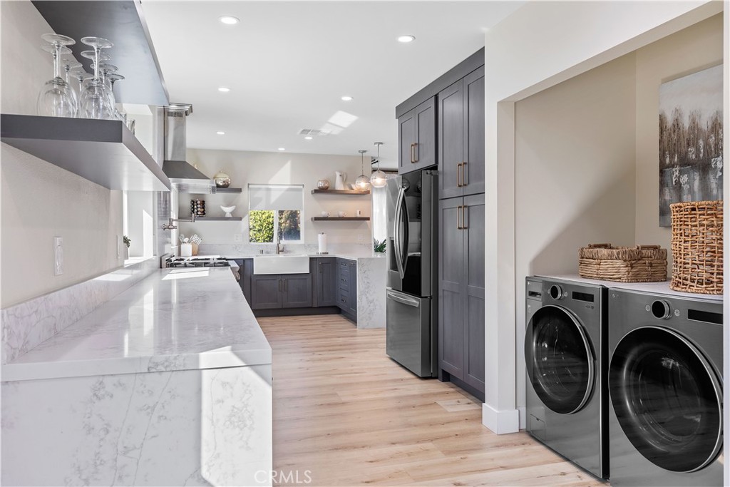 12426 Idaho Avenue Los Angeles, CA 90025 - Photo 18 of 47