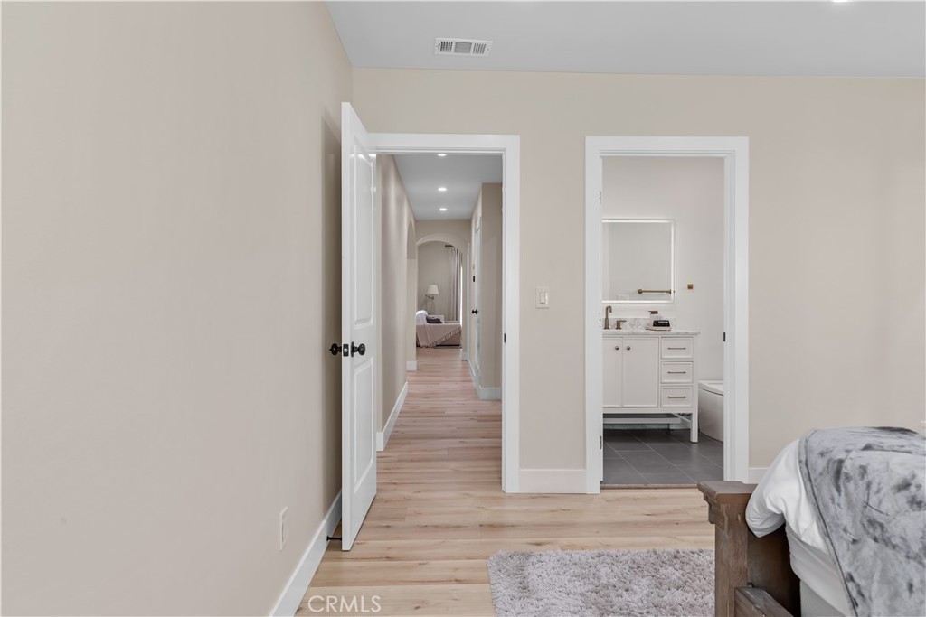 12426 Idaho Avenue Los Angeles, CA 90025 - Photo 25 of 47