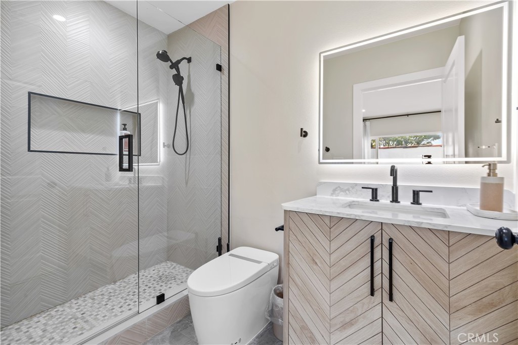 12426 Idaho Avenue Los Angeles, CA 90025 - Photo 29 of 47