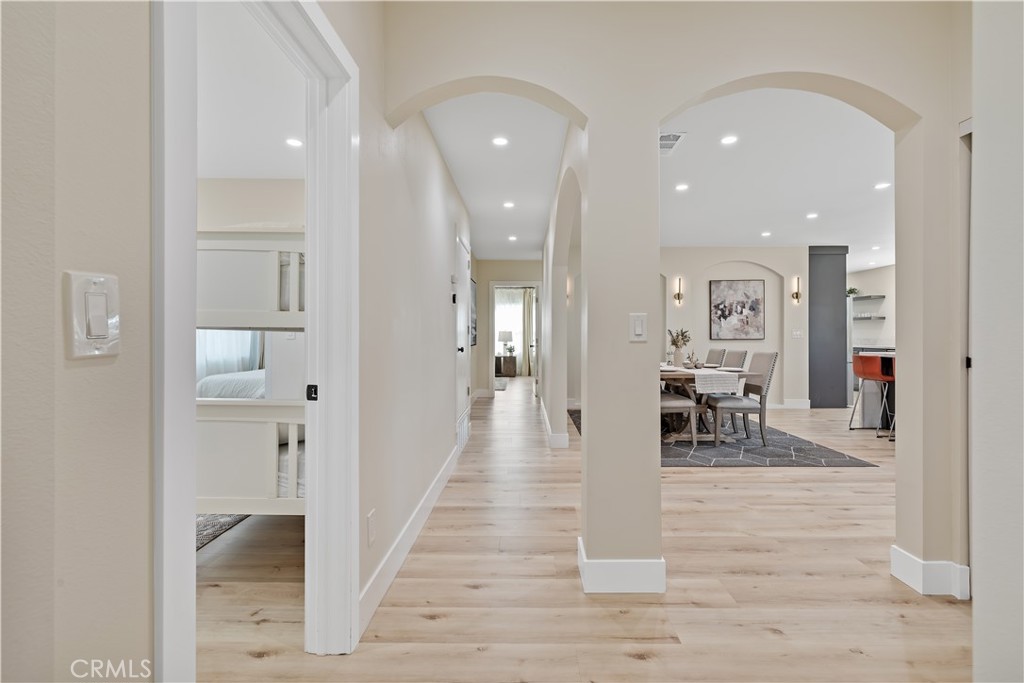 12426 Idaho Avenue Los Angeles, CA 90025 - Photo 6 of 47