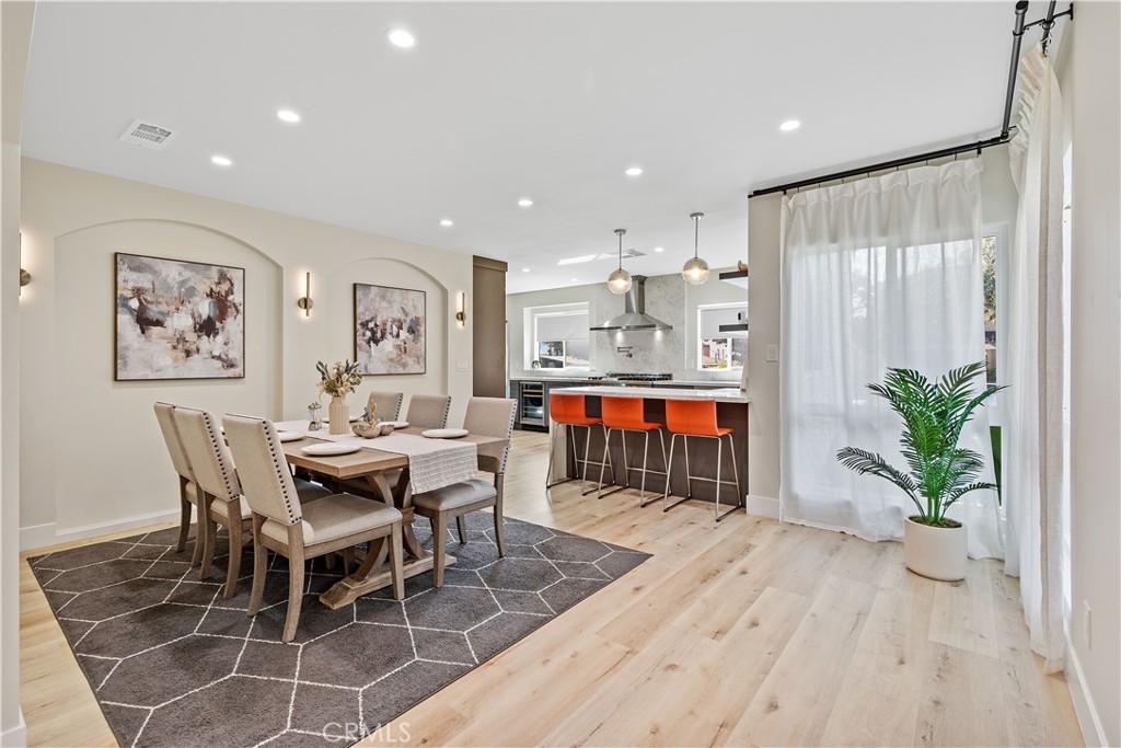 12426 Idaho Avenue Los Angeles, CA 90025 - Photo 8 of 47