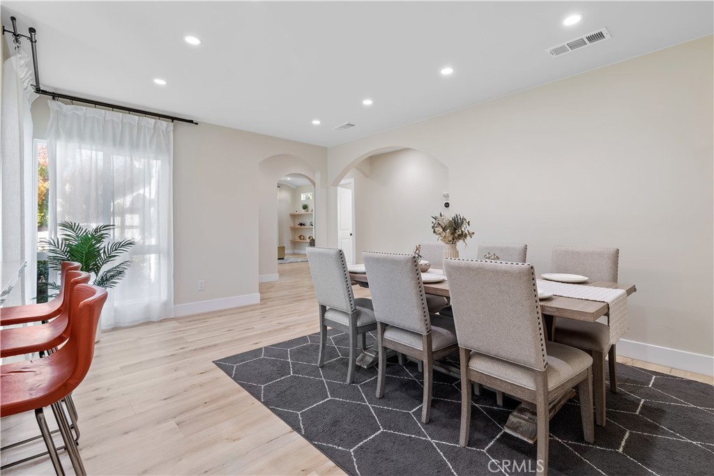 12426 Idaho Avenue Los Angeles, CA 90025 - Photo 9 of 47