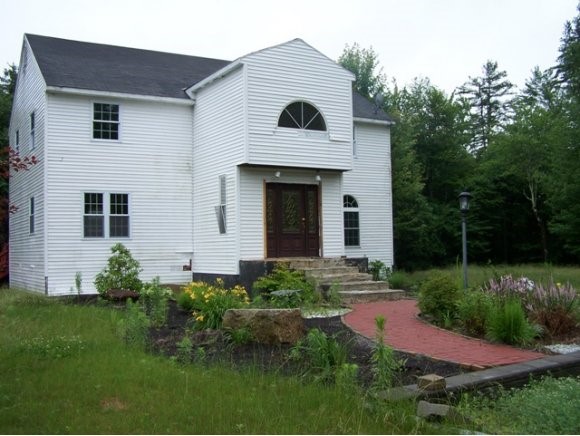 1774 Hopkinton Road Hopkinton, NH 03229 - Photo 1 of 1