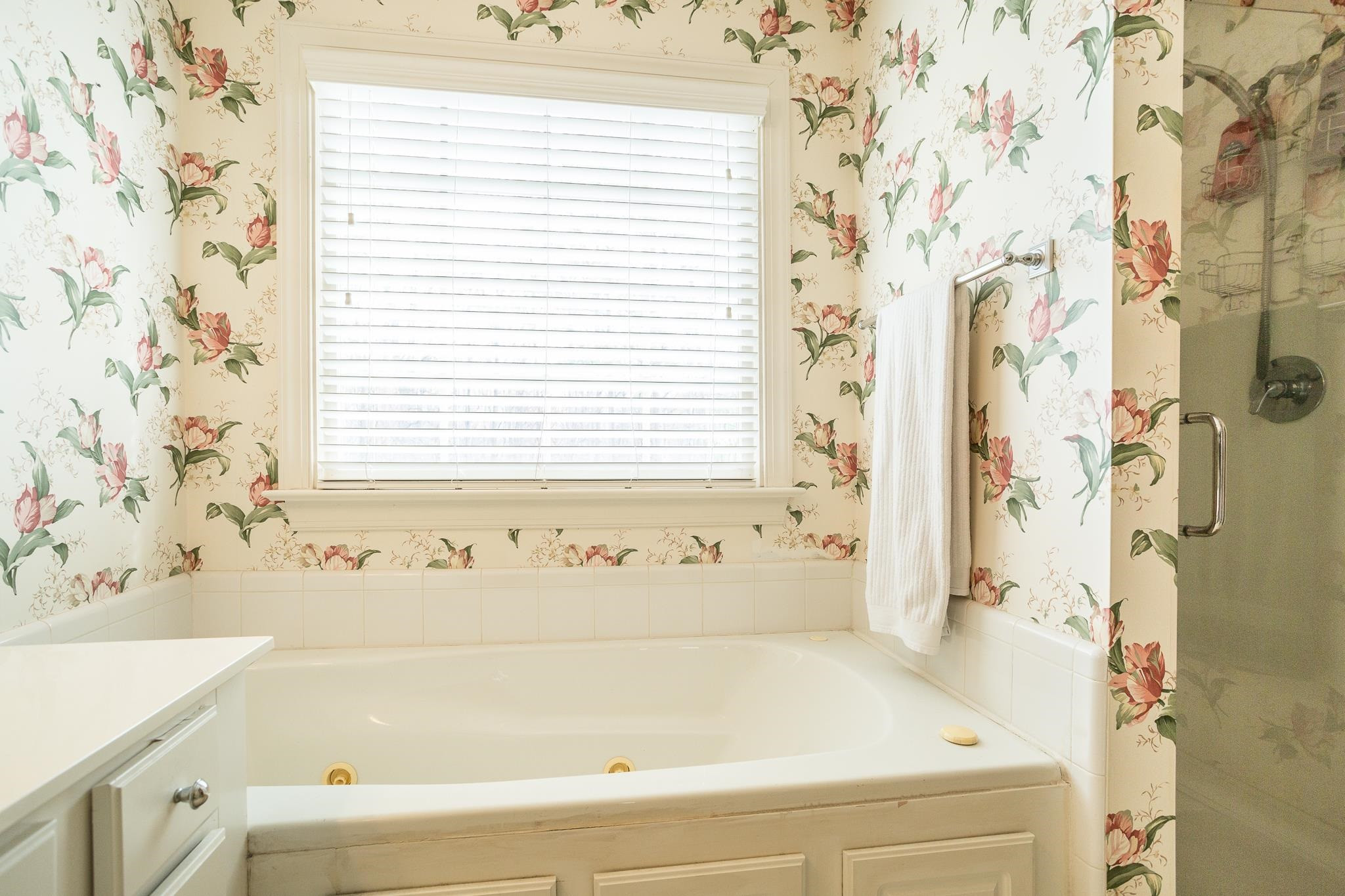 2100 Oakcrest Court Raleigh, NC 27612 - Photo 26 of 39