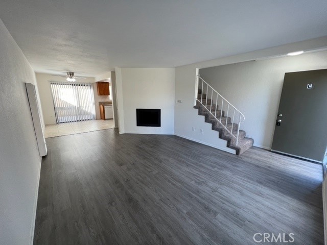 2111 California Street, Unit C Huntington Beach, CA 92648 - Photo 3 of 20