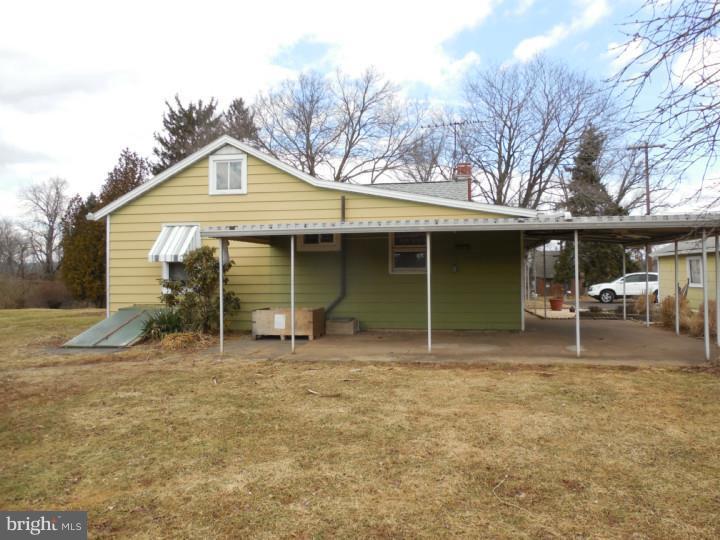 238 Root Avenue Pottstown, PA 19465 - Photo 2 of 12