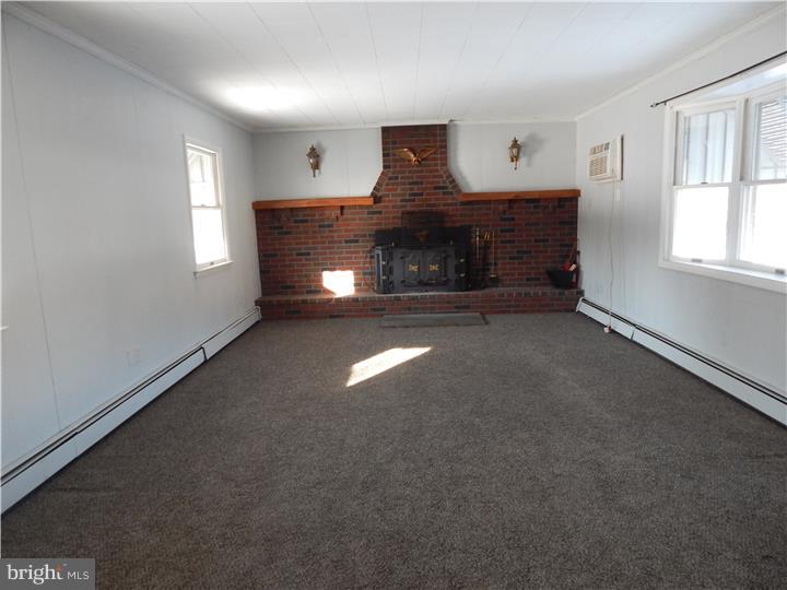 238 Root Avenue Pottstown, PA 19465 - Photo 5 of 12