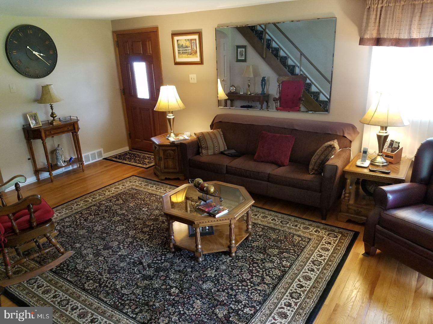 2806 Shelly Road Philadelphia, PA 19152 - Photo 5 of 25 Gallery Image 5