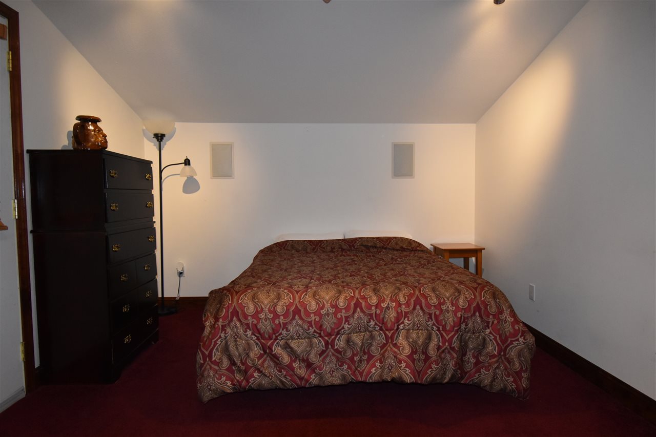 2 Phillips Street Rutland, VT 05701 - Photo 12 of 29