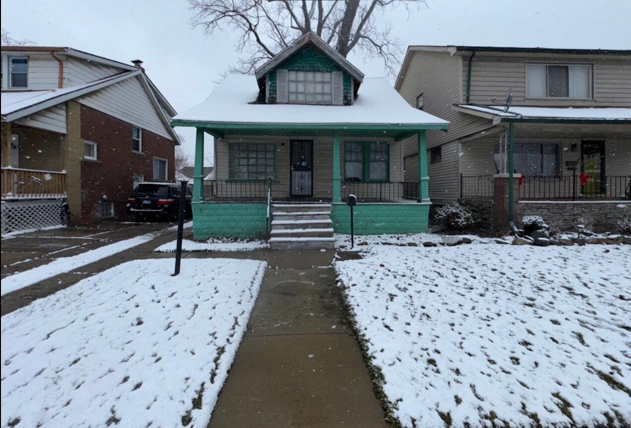 18191 Russell Highland Park, MI 48203 - Photo 1 of 10 Front