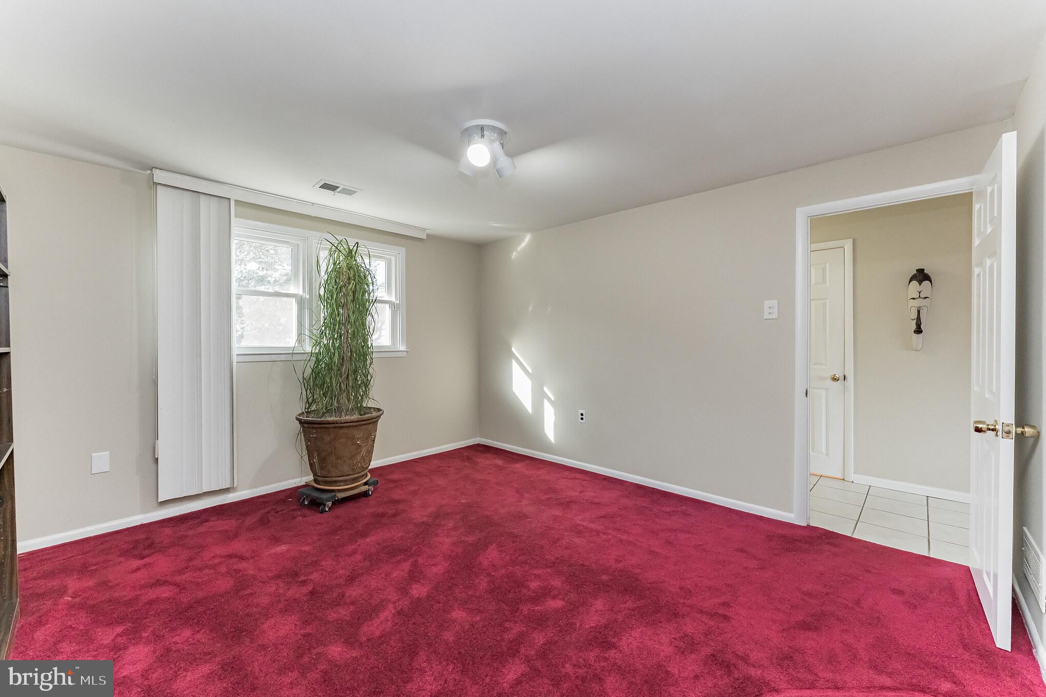 505 Pinewood Road Philadelphia, PA 19116 - Photo 14 of 30 Gallery Image 14